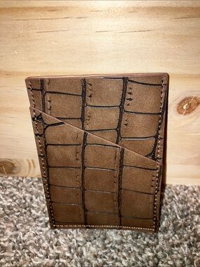 Hand Crafted Crocodile Embossed Brown Leather Card Holder 4” X 3”